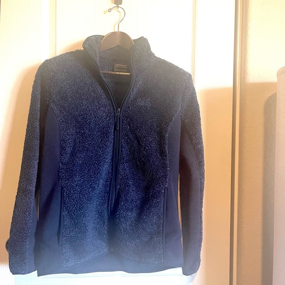 Used Jack Wolfskin Women's Pine Leaf Fleece Jacket- IN EXCELLENT CONDITION. - Picture 5 of 5